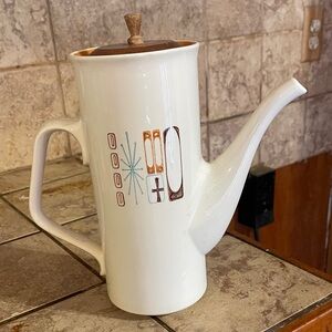 Vintage Mid Century Taylor, Smith and T “Moderne” Atomic Starburst Coffee Pot